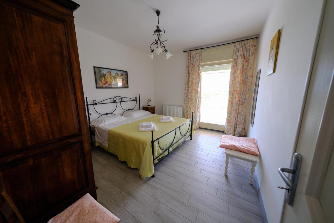 Agriturismo Casale Del Contadino Больсена Екстер'єр фото