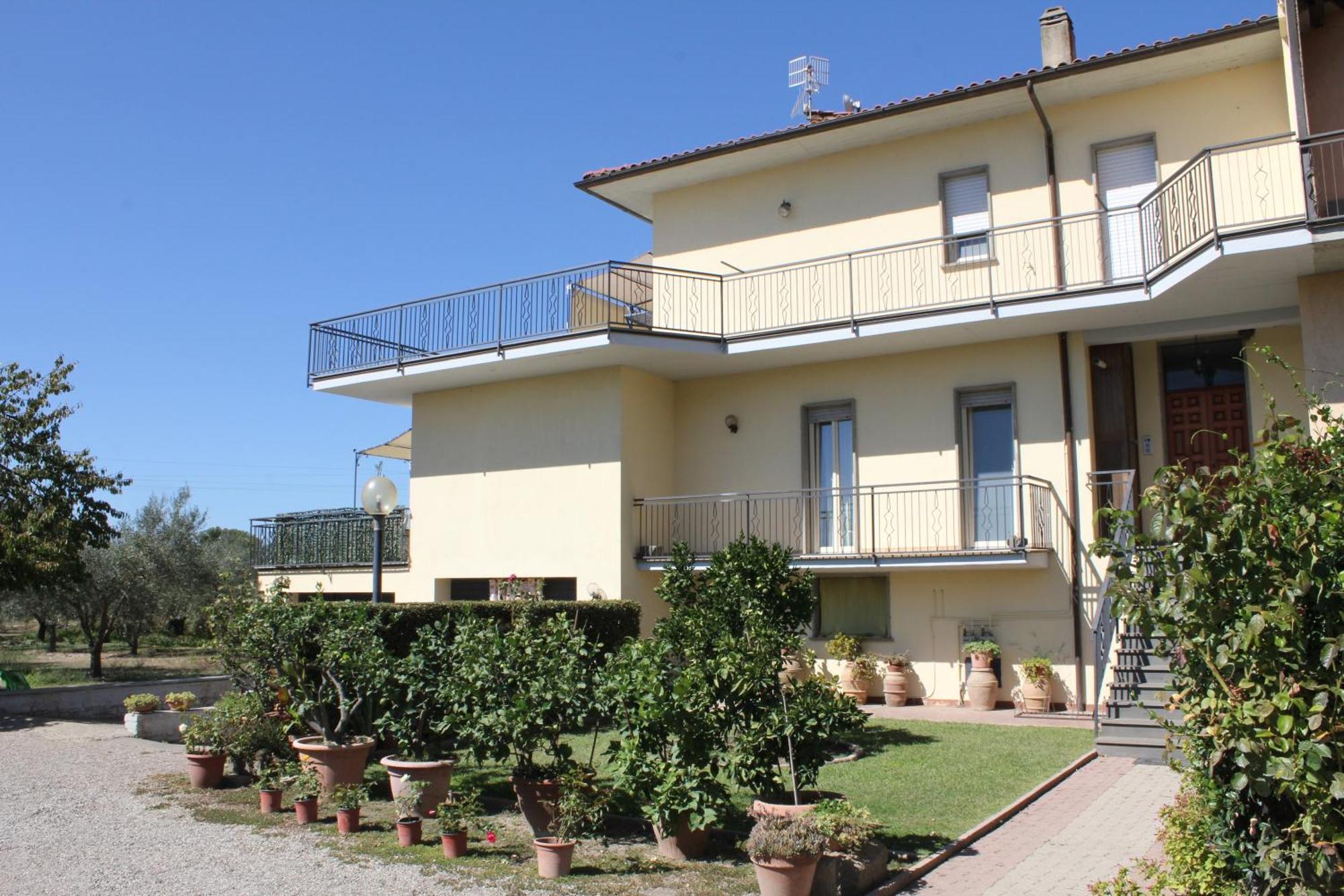 Agriturismo Casale Del Contadino Больсена Екстер'єр фото