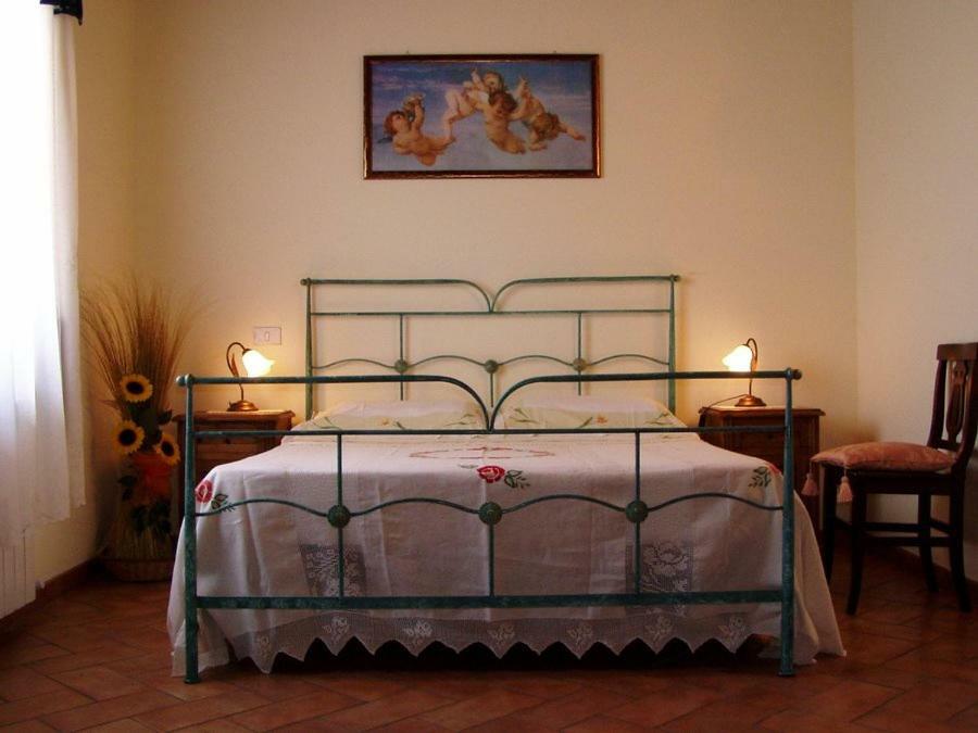 Agriturismo Casale Del Contadino Больсена Екстер'єр фото