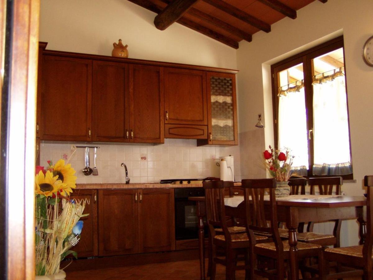 Agriturismo Casale Del Contadino Больсена Екстер'єр фото