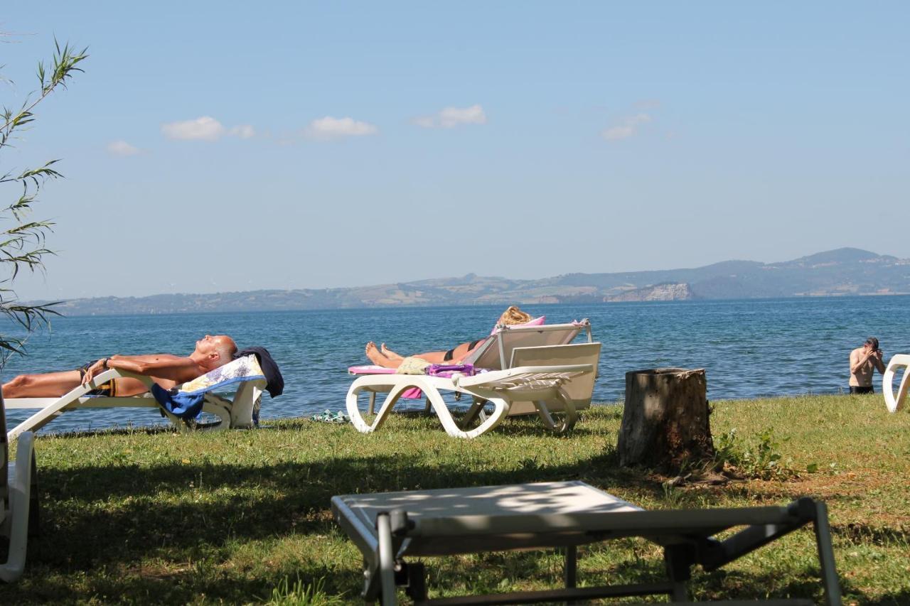 Agriturismo Casale Del Contadino Больсена Екстер'єр фото