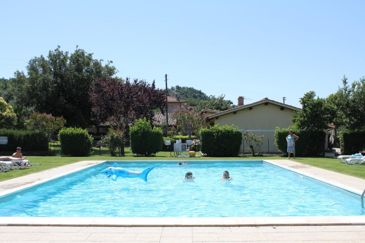 Agriturismo Casale Del Contadino Больсена Екстер'єр фото